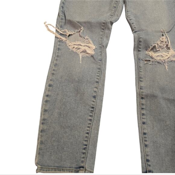 Paige Verdugo Crop Light Wash Distressed Jeans Size 29‎ - Picture 7 of 10